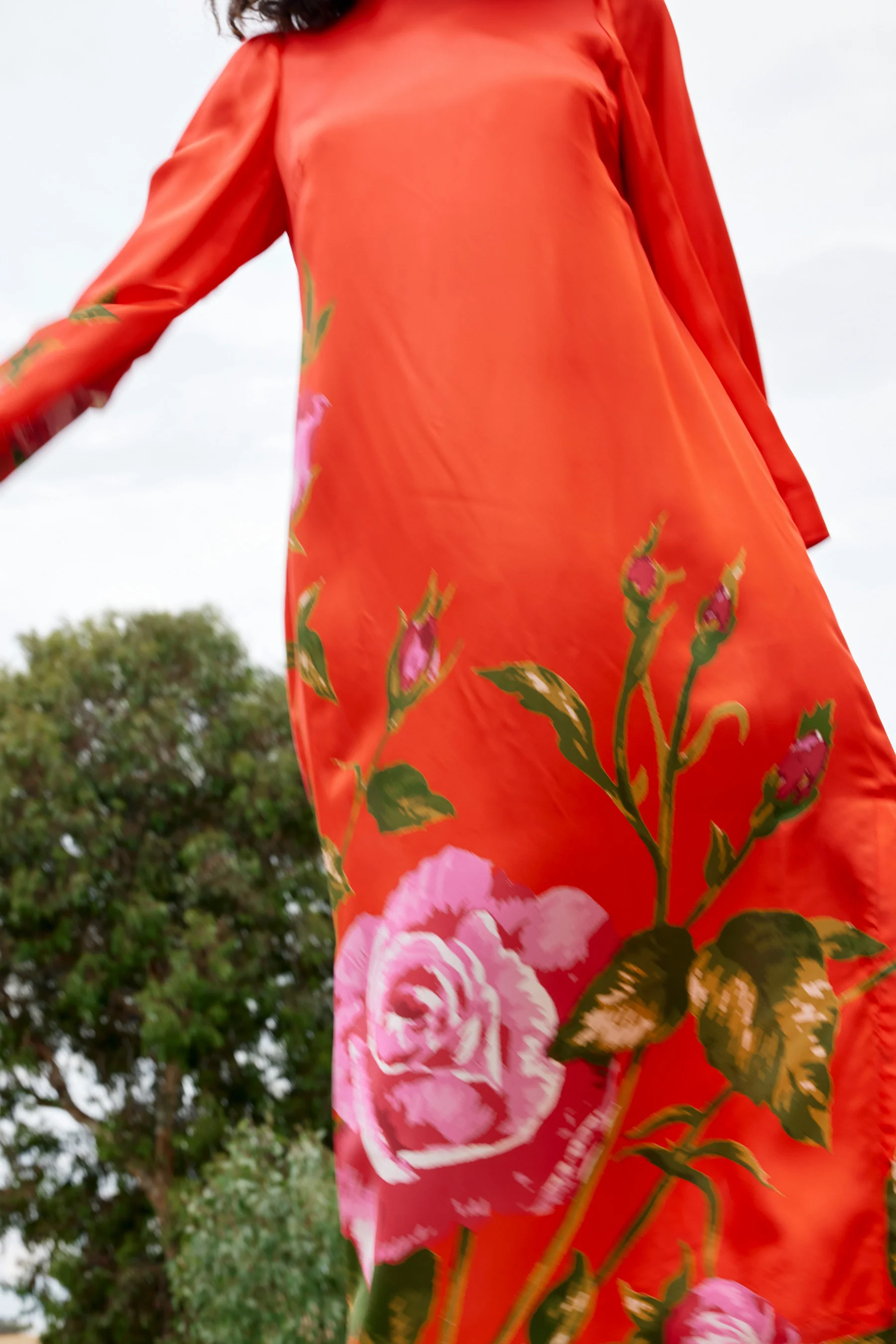 HEIDI DRESS IN RUBY ROSE - Image 4