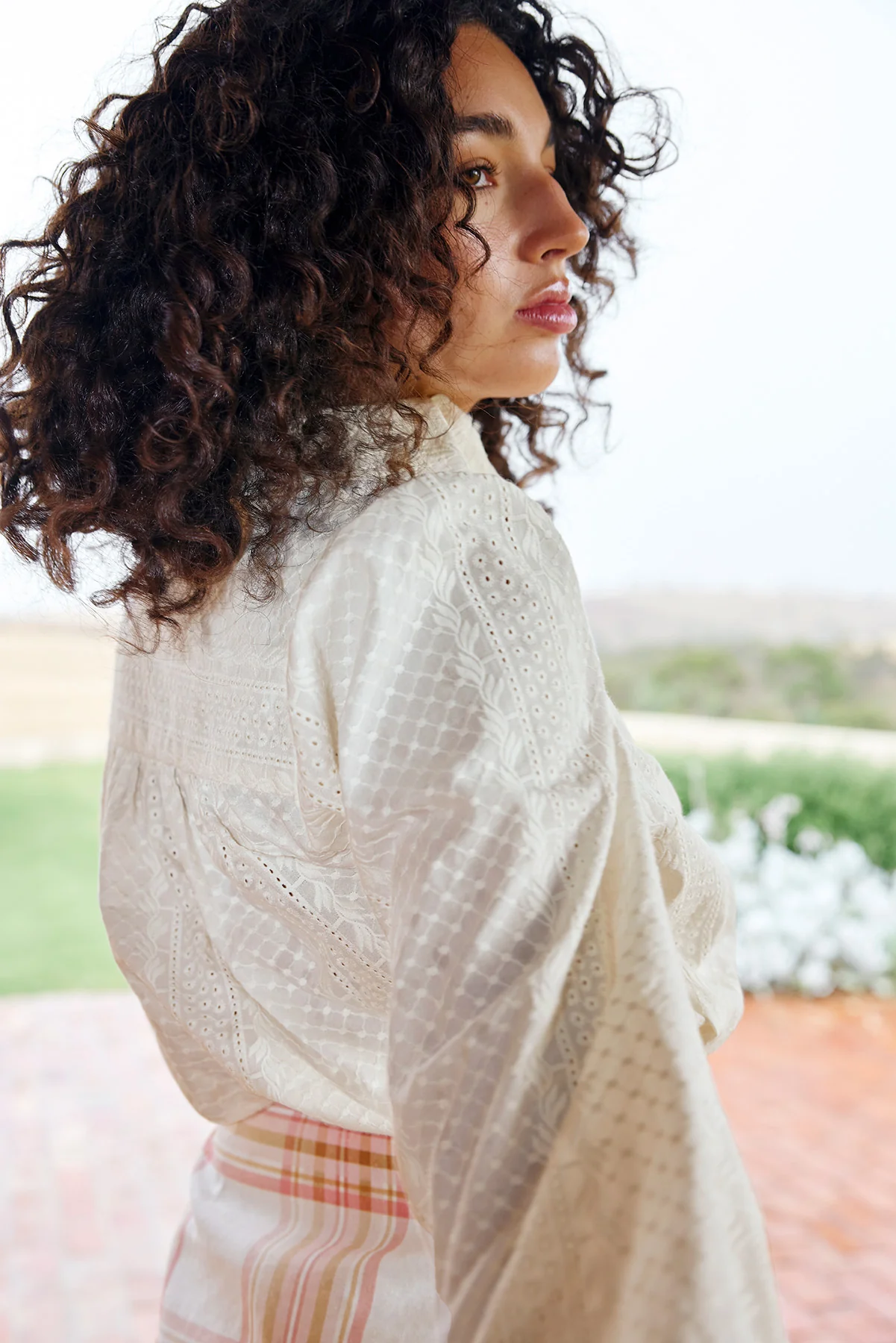 LUCINDA BLOUSE IN ANTIQUE - Image 4